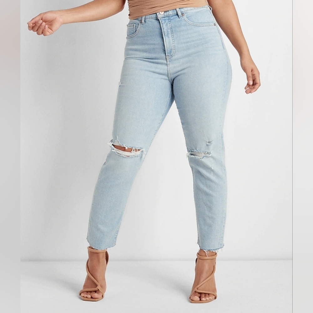 NWT EXPRESS Mom Jeans sz 8 Super High Waisted Ripped Hem